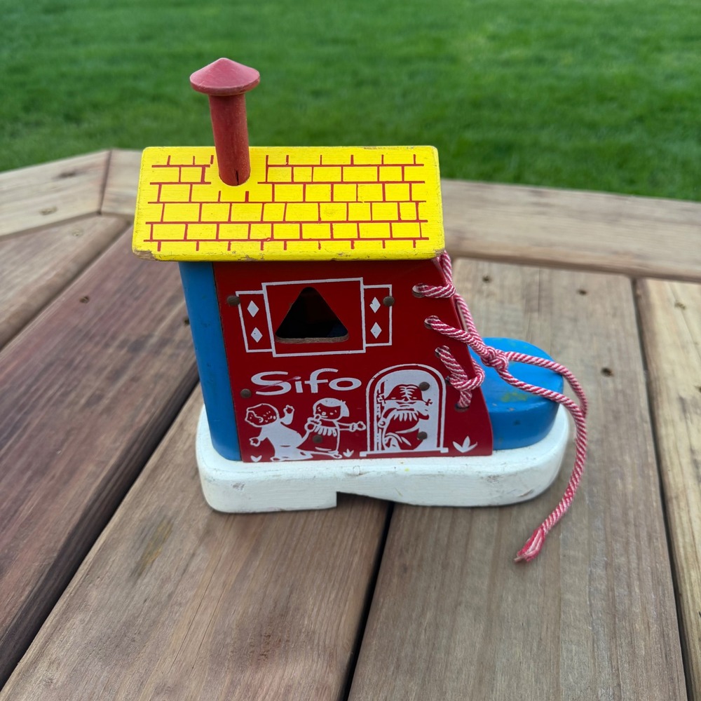 Vintage Sifo Wooden Shoe House Toy Lacing Shape Sorter Montessori Old Woman Shoe